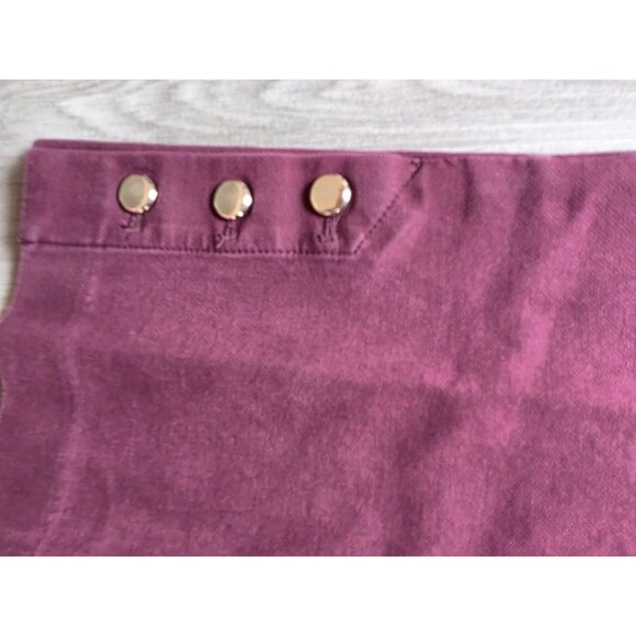 Ann Taylor Womens Burgundy Ankle Pants With Button Accents Size 8 - Picture 3 of 7